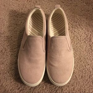 Taos Slip on - Sz 9/40 - pale pink - NWOT